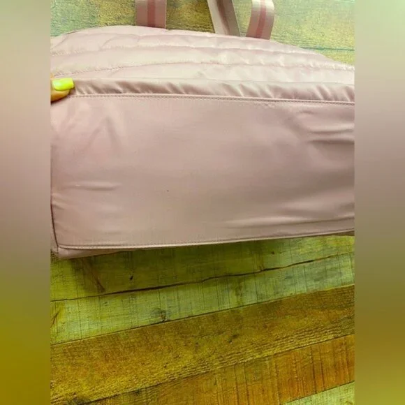 Victoria’s Secret Overnight Pink Weekender Bag - Picture 3 of 5